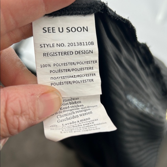 See U Soon Anthropologie Sz 6 Black Pleated Midi Skirt - Picture 6 of 7